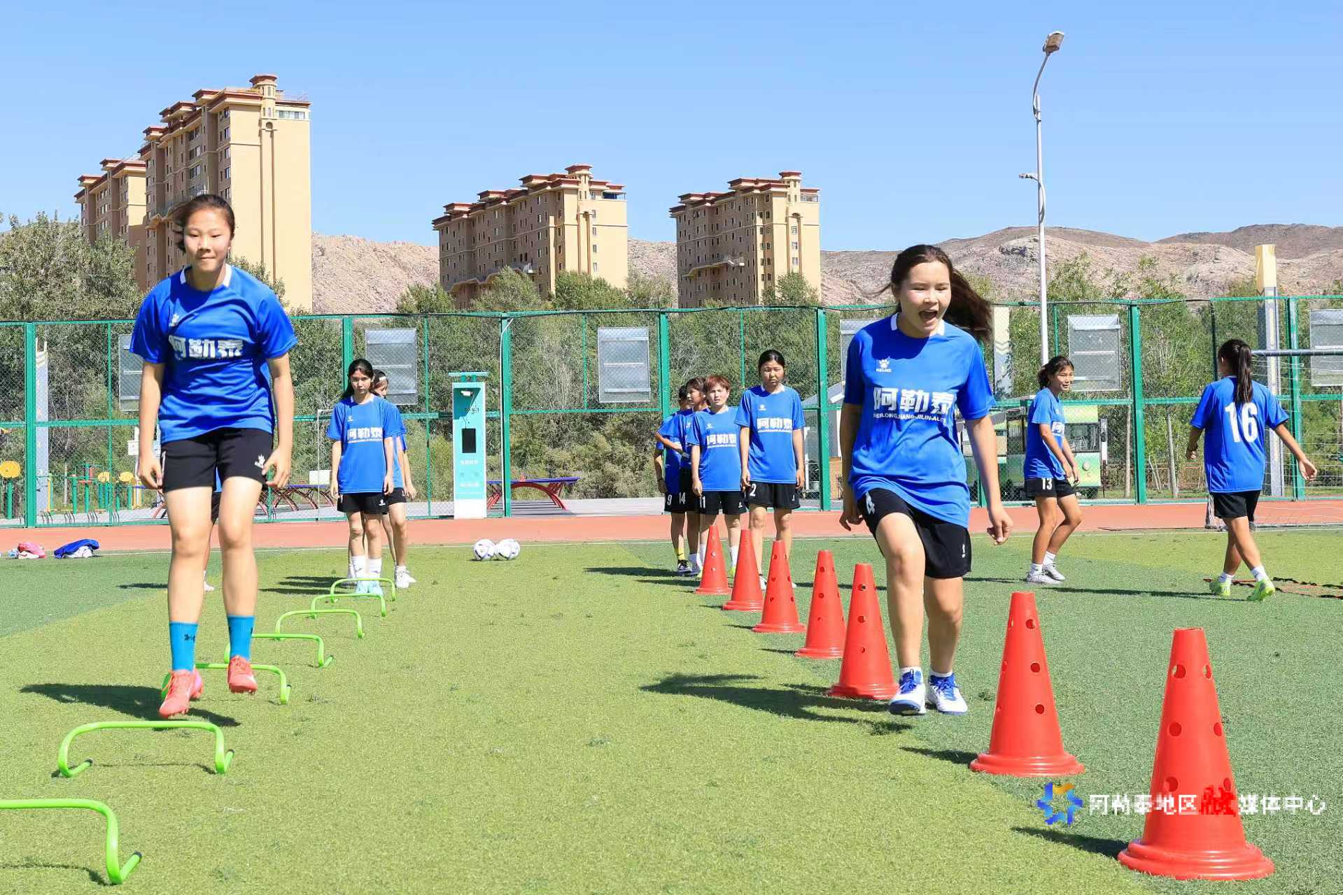 mmexport1754623303315